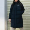 BASIC Logo-bedruckte lange Daunenjacke „Black“