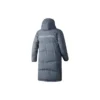 Einfache gewebte lange Daunenjacke mit Kapuze und Buchstabenprint „Teal“
