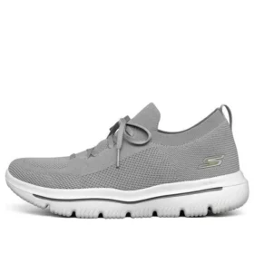 Go Walk Evolution Ultra Low-Top „Hellgrau“