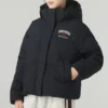 Lässige Daunenjacke mit Buchstabenprint „Schwarz“