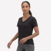 Pima-T-Shirt mit V-Ausschnitt