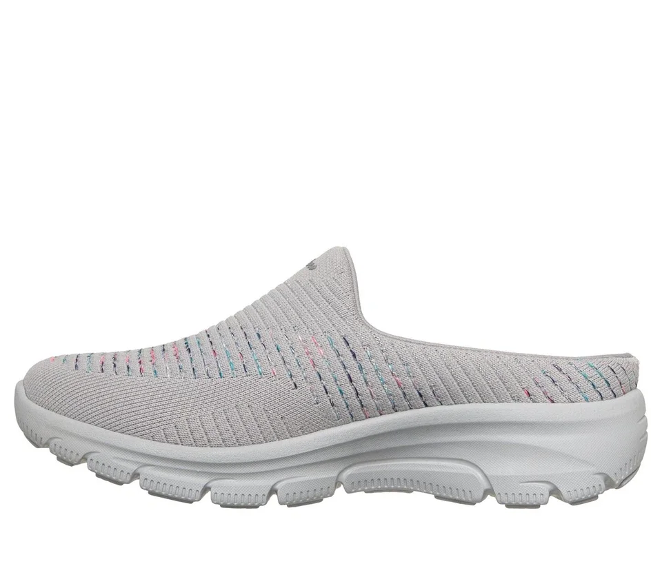 Relaxed Fit: Easy Going – Clear Days Relaxed Fit: Easy Going – Clear Days