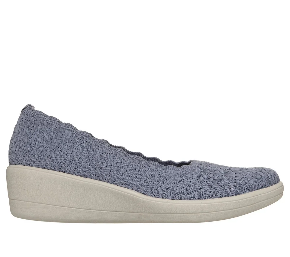 Relaxed Fit: Newport Keilabsatz – Softly Stitched Relaxed Fit: Newport Keilabsatz – Softly Stitched
