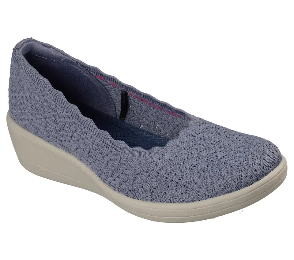 Relaxed Fit: Newport Keilabsatz – Softly Stitched Relaxed Fit: Newport Keilabsatz – Softly Stitched