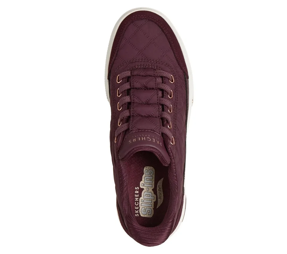 Skechers Slip-ins: Arch Fit Arcade – Cozy Fit Cuddle Steps Skechers Slip-ins: Arch Fit Arcade – Cozy Fit Cuddle Steps