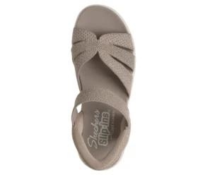 Skechers Slip-ins: Arya – Sparkling Praise