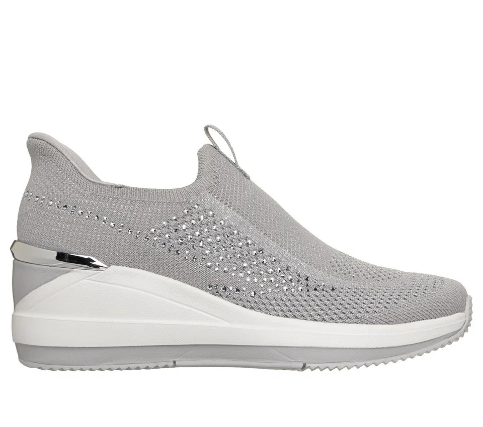 Skechers Slip-ins Mark Nason: The Triple Wedge – Glimma Skechers Slip-ins Mark Nason: The Triple Wedge – Glimma