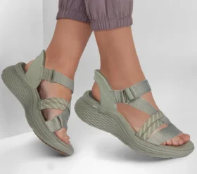 Skechers Slip-ins: Max Cushioning Elite 2.0 Sandale – Emery Skechers Slip-ins: Max Cushioning Elite 2.0 Sandale – Emery