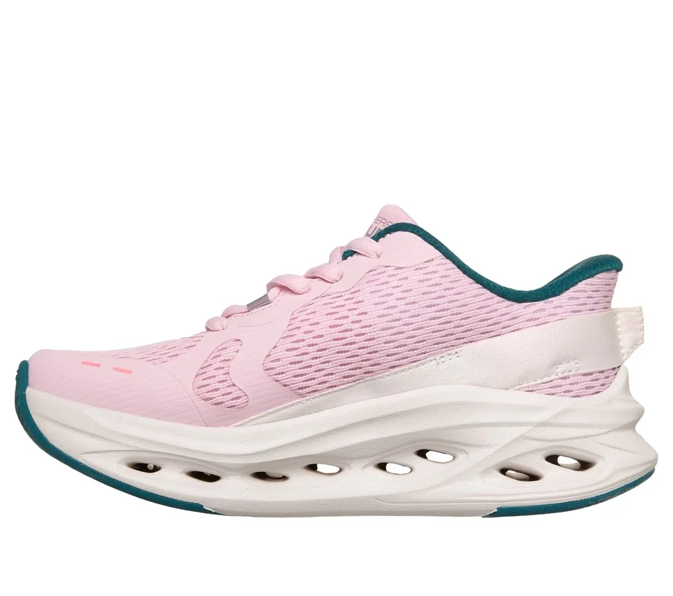 Skechers Slip-ins: Max Cushioning Glide-Step – Glatte Sohlen Skechers Slip-ins: Max Cushioning Glide-Step – Glatte Sohlen