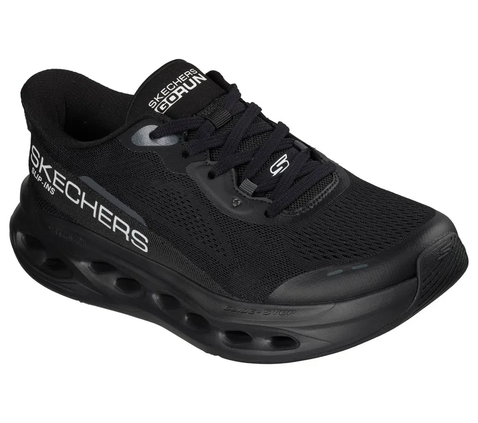 Skechers Slip-ins: Max Cushioning Glide-Step – Werbung Skechers Slip-ins: Max Cushioning Glide-Step – Werbung