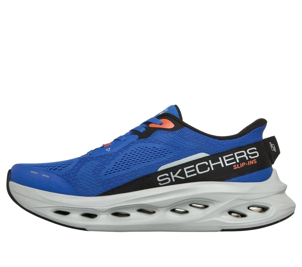 Skechers Slip-ins: Max Cushioning Glide-Step – Werbung Skechers Slip-ins: Max Cushioning Glide-Step – Werbung