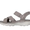 Skechers Slip-ins Relaxed Fit: Lässig – irgendwo, wo die Sonne scheint Skechers Slip-ins Relaxed Fit: Lässig – irgendwo, wo die Sonne scheint