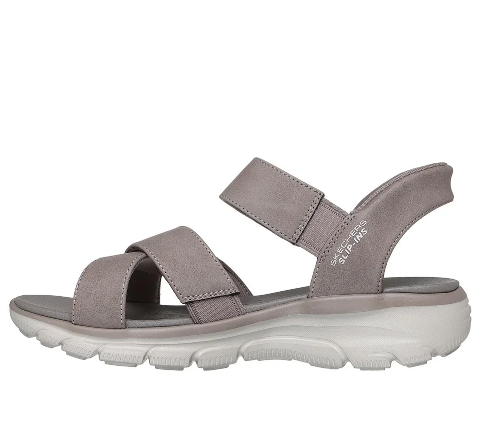 Skechers Slip-ins Relaxed Fit: Lässig – irgendwo, wo die Sonne scheint Skechers Slip-ins Relaxed Fit: Lässig – irgendwo, wo die Sonne scheint