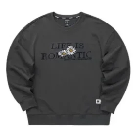 Skechers x Romantic Crown Langarmpullover „Schwarz-Weiß“