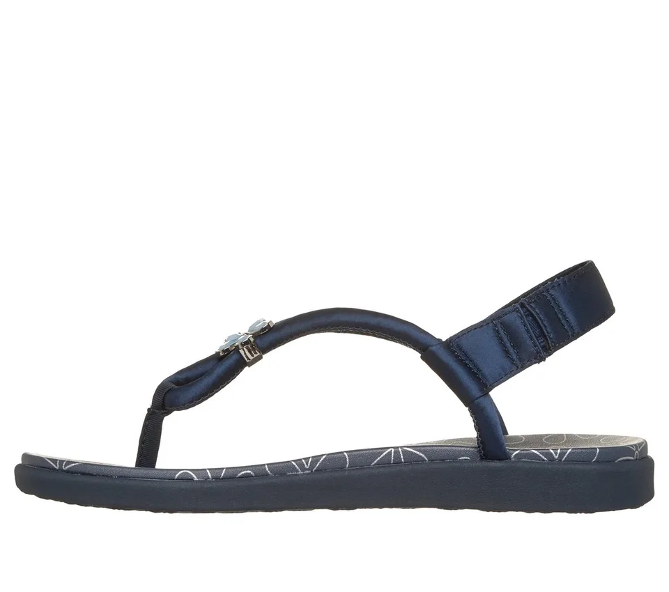 Slide-Ups: Meditation Luxe – Atemberaubender Charme Slide-Ups: Meditation Luxe – Atemberaubender Charme