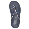 Slide-Ups Relaxed Fit: Asana Luxe – Lebendige Schönheit Slide-Ups Relaxed Fit: Asana Luxe – Lebendige Schönheit
