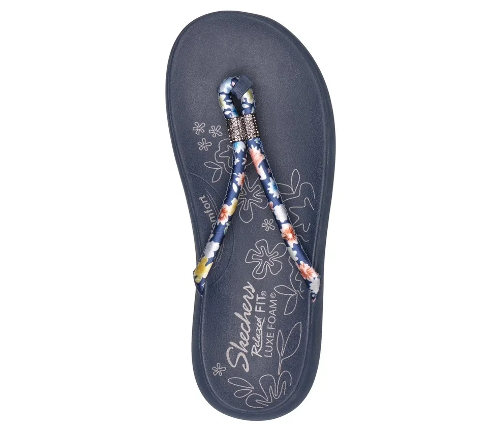 Slide-Ups Relaxed Fit: Asana Luxe – Lebendige Schönheit Slide-Ups Relaxed Fit: Asana Luxe – Lebendige Schönheit