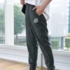 Sportliche, taillierte Strickhose mit Logo-Print „Schwarz Navy Grau“