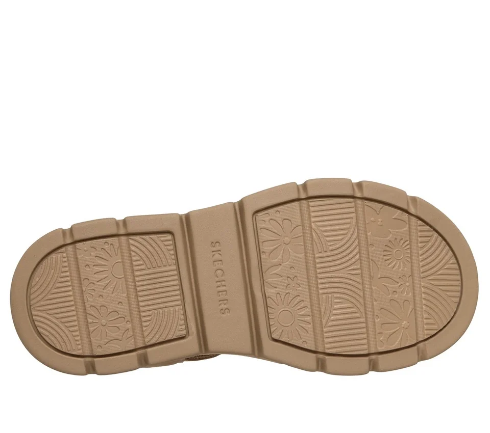 Street Hiker Breeze – Shore Heights Street Hiker Breeze – Shore Heights