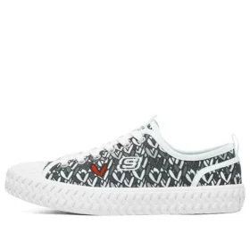 Street Trax x James Goldcrown „White Black“