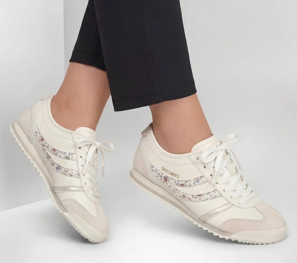 Topnotch – Hint of Floral Topnotch – Hint of Floral